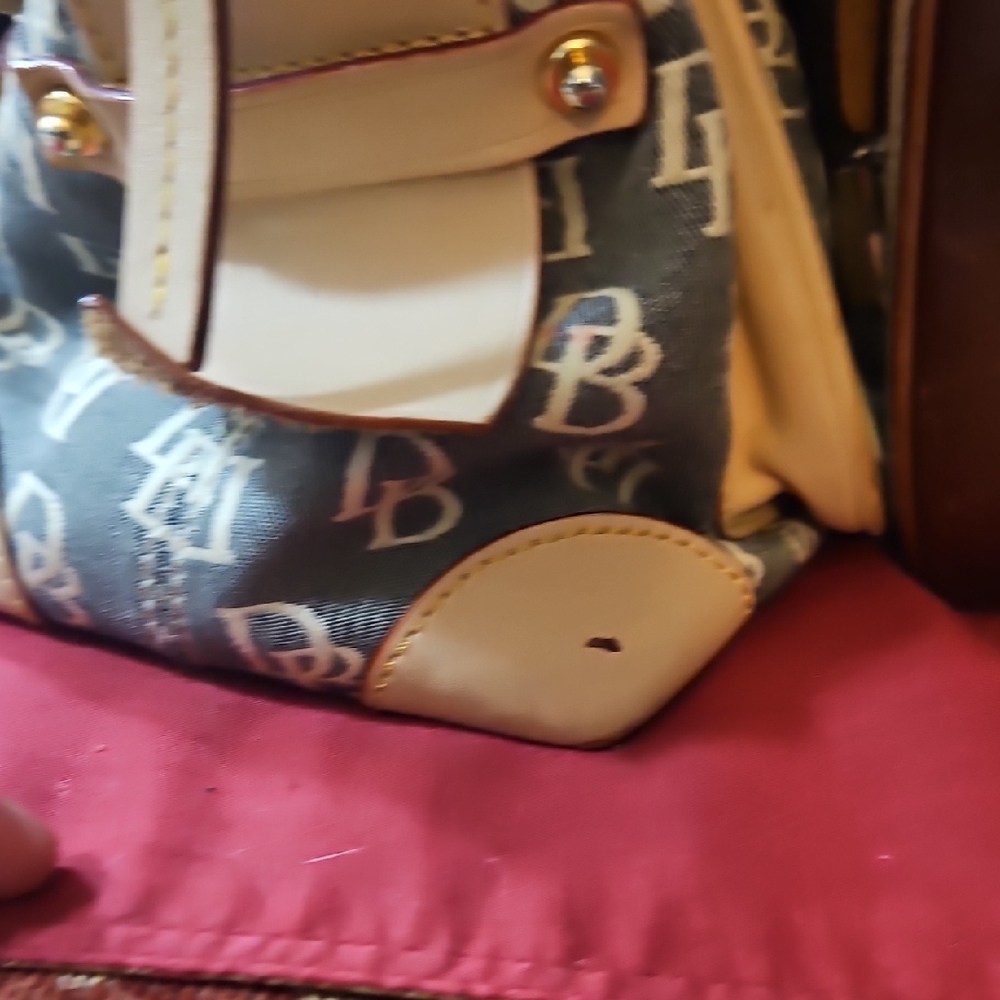 2 Set VTG Dooney & Bourke sachels  One Dustbag &1 PriceCard FIRM FINAL$126 - Picture 14 of 16